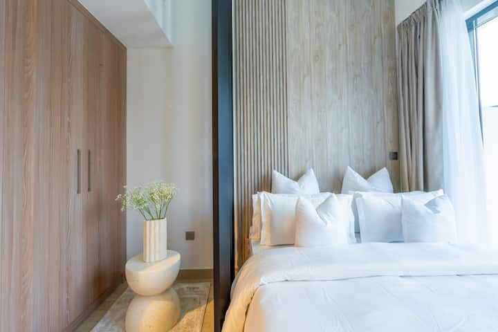 azizirivierastudio - hellobnb