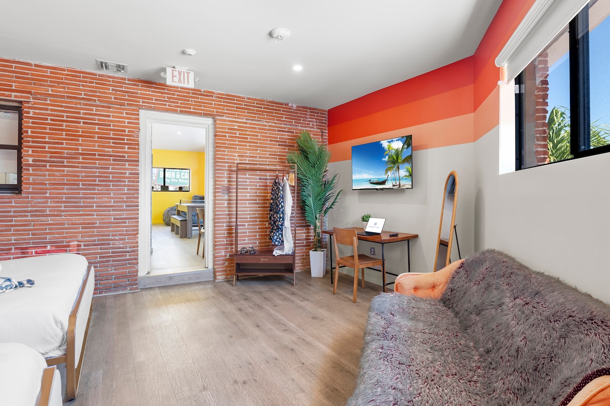 Stylish Suite