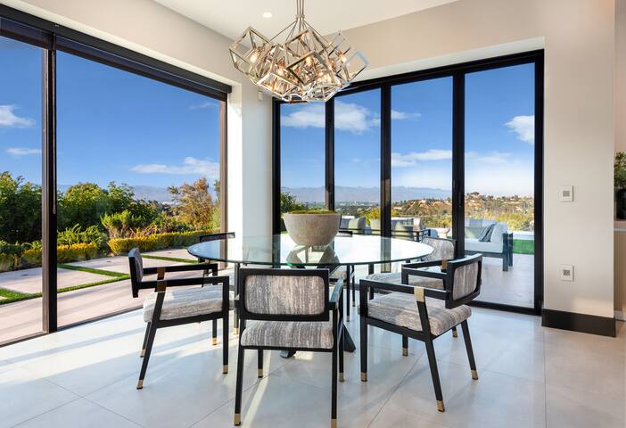 Picturesque Gem with Luxe Comfort & Scenic Views