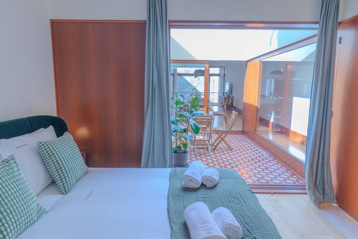 Almada Terrace Luxury & Charm Ap gallery image 2