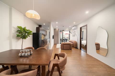 BRAND NEW! Huge Sunset View Balcony/ BBQ