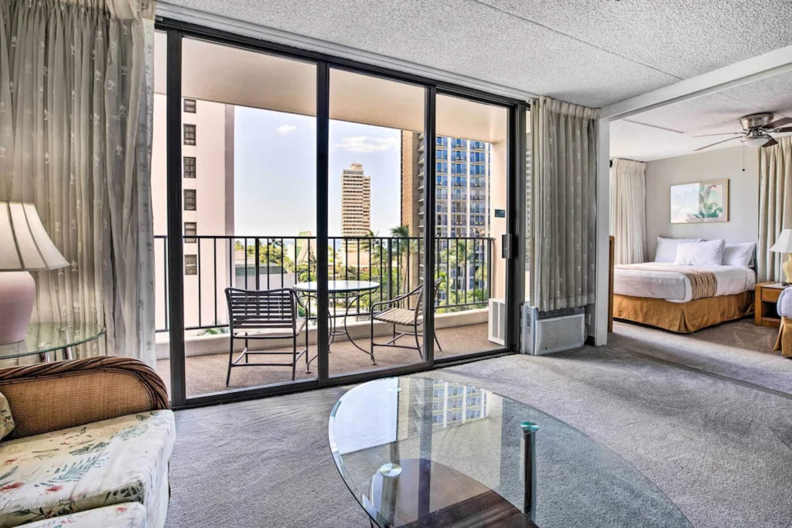 Hotel in Honolulu · ★4.67 · 1 bedroom · 3 beds · 1 private bath - Image 3