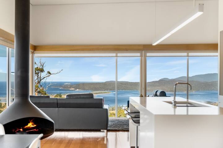 Marion Bay House, Luxury Retreat gallery image 3