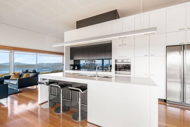 Marion Bay House, Luxury Retreat gallery image 5