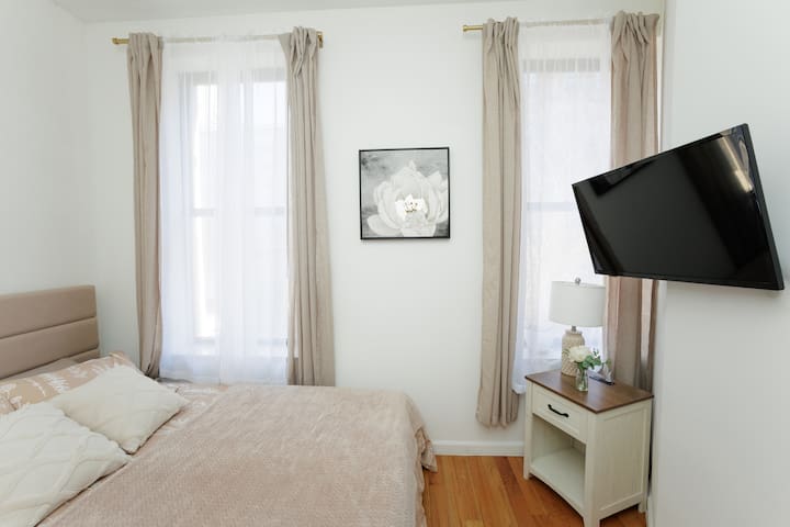 New York City 5-Bed Suite C