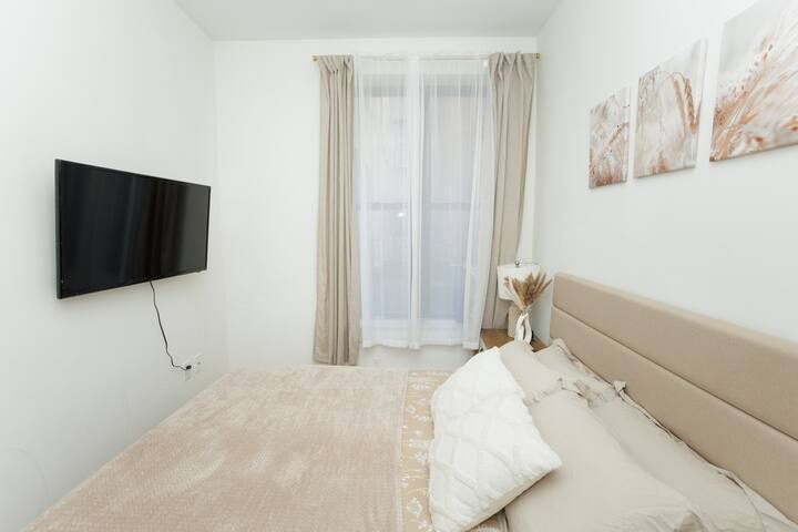 New York City 5-Bed Suite C gallery image 4