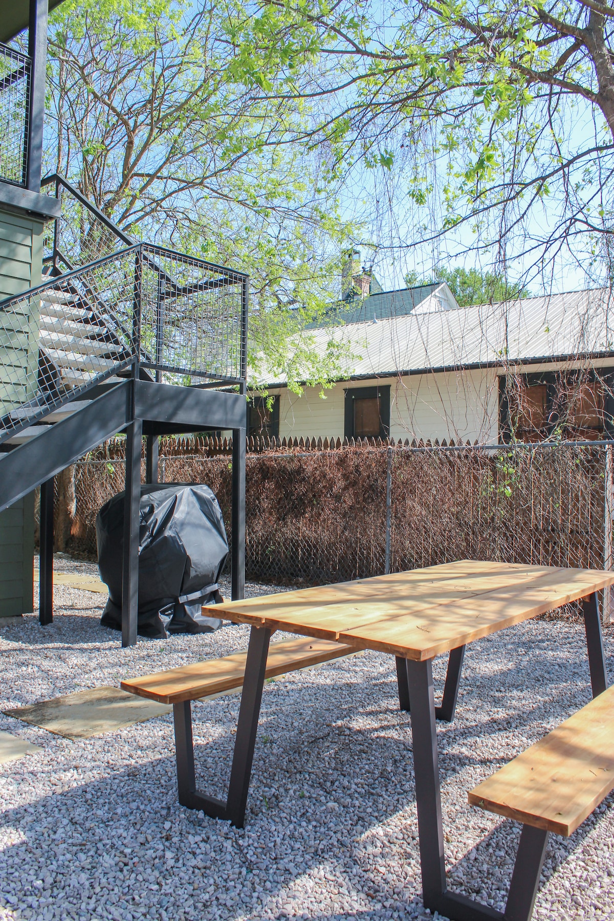Walkable Waller Villa - Modern East ATX Living