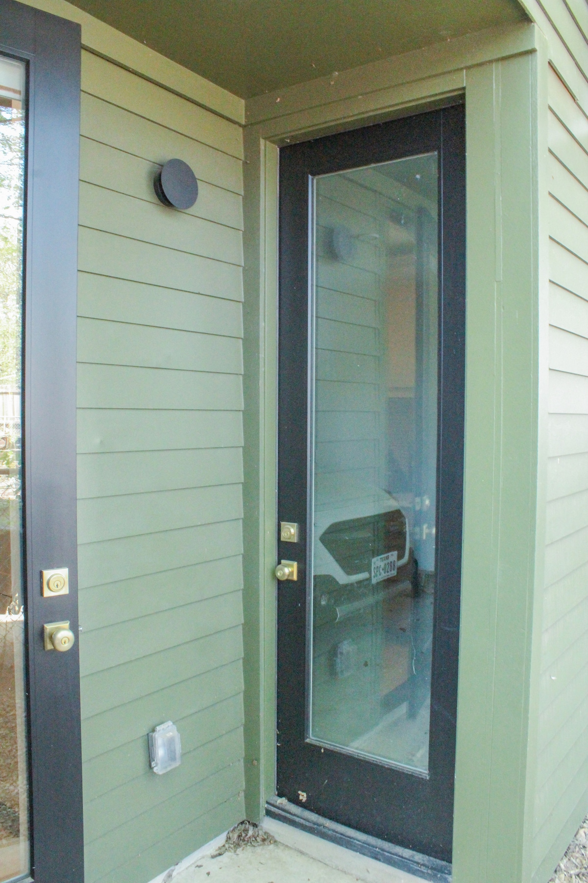 Walkable Waller Villa - Modern East ATX Living