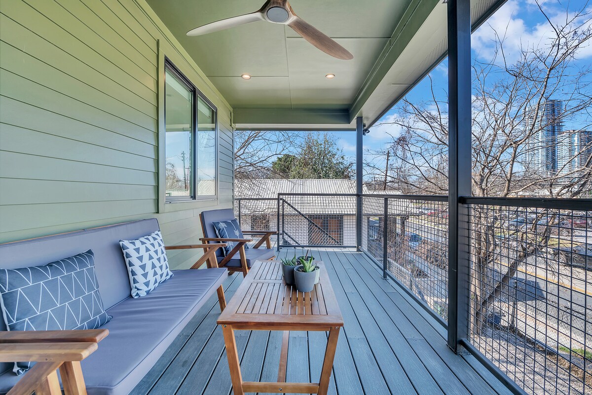 Walkable Waller Loft - Modern East ATX Living