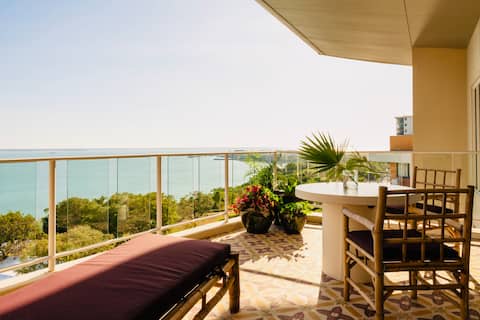 Luxe penthouse  in Darwin city with harbour views