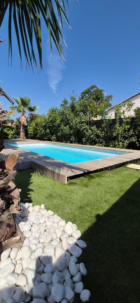 Elegant house with pool for rent