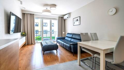 Popular Airbnb listing: Forest Breeze: Work or Relax in Prądnik Biały