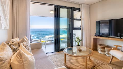 One Bed Sea View First Floor 205