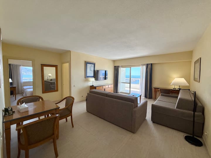 Pyr Beachfront And Pool Apartment - Fuengirola