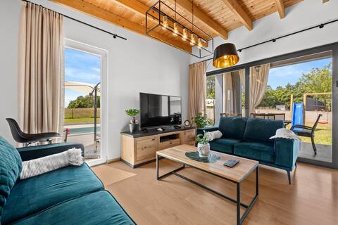 Successful Airbnb property: Hera Countryside Villa by Qubo Villas in Općina žminj