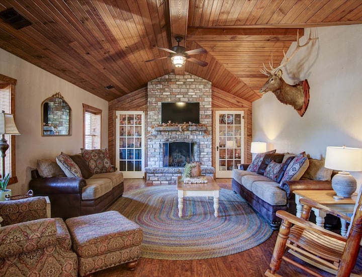 Viks General Store~glenwood Ar~creekside~sleeps 7 - Arkansas