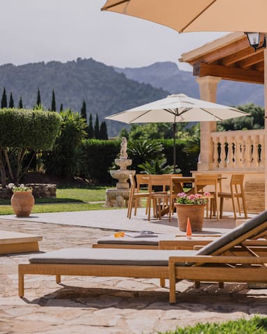 Luxury villa with pool 15 min walk to Pollença