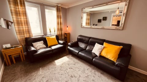 Successful Airbnb property: City Centre Flat in Aberdeen with free parking in Midstocket & Rosemount