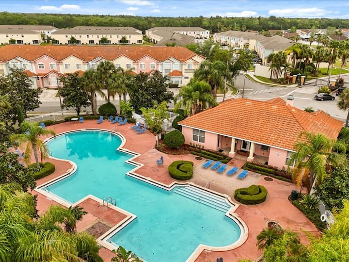 Modern Family Villa, Resort Pool/19 Min To Univers - Kissimmee, FL