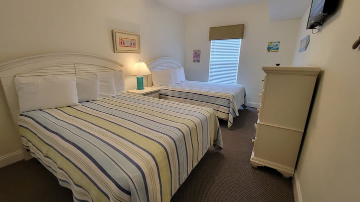 BR 5 (2. razina) - 2 bračna kreveta (160x200)