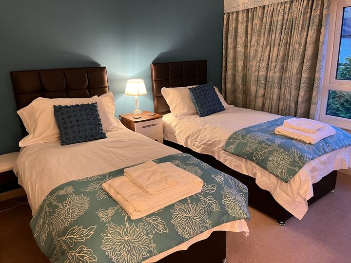 غرفة النوم 2