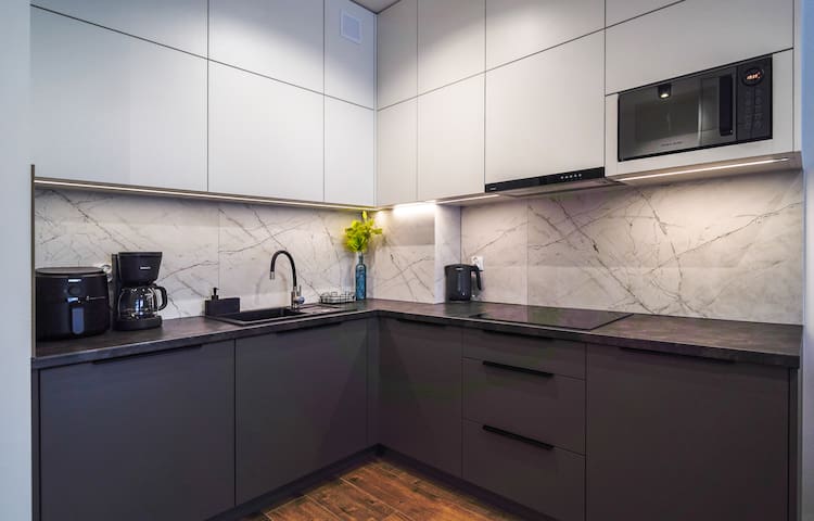 Lulu Apartments managed Airbnb listing 2