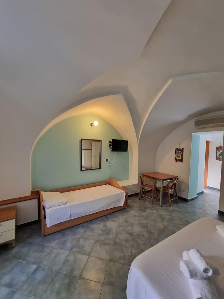 Salento-intero Alloggio 
Independent Accomodation - Santa Cesarea Terme