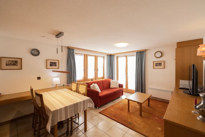 Ruhige Ecke Mit Charme In Obergesteln - Bedretto