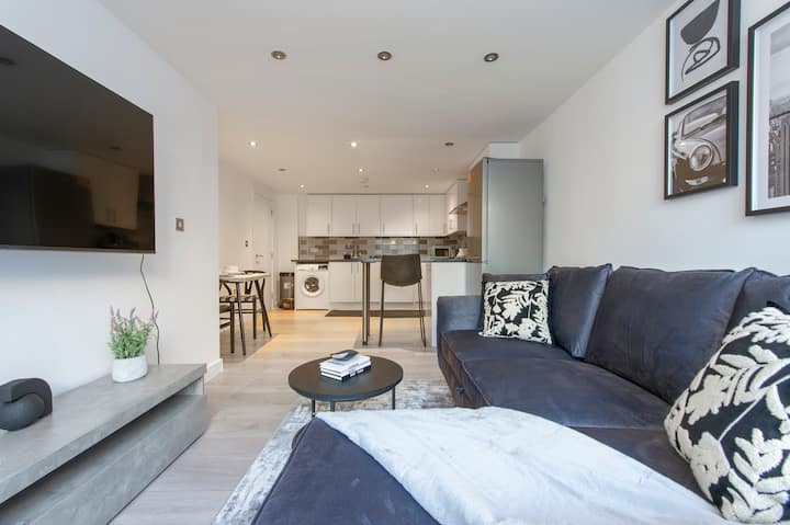 Stylish Luxe Apartment In Crayford - Dartford