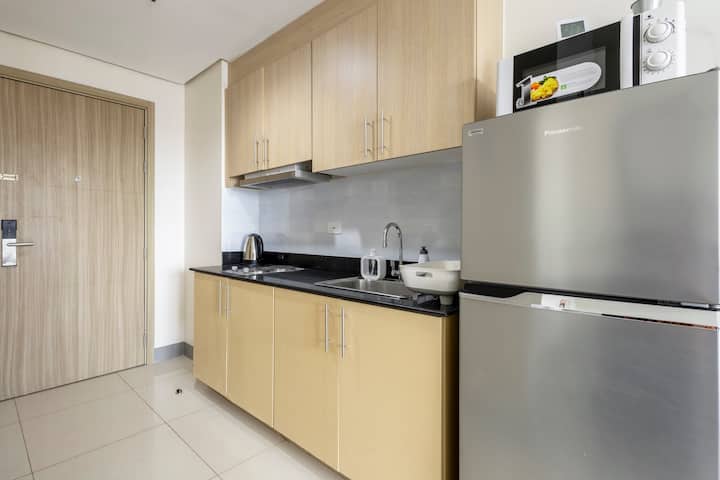 Lower Penthouse Condo With Manila Bay View - Manille