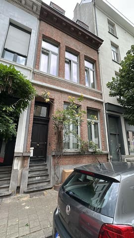 Big house in Antwerpen with kitchen gallery image 3