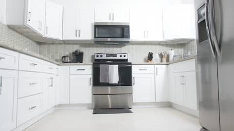 Coral Cove: Pool, Patio, Beach Gear, Near Baha Mar