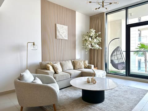 Top Airbnb: Cozy Corner 1-Bedroom with Pool & Gym in Jebel Ali First