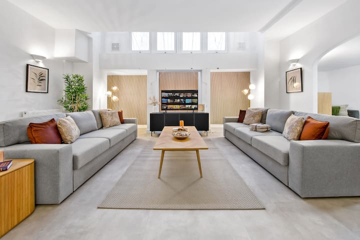 Modern 2 Bed Flat | Central London | Near Station