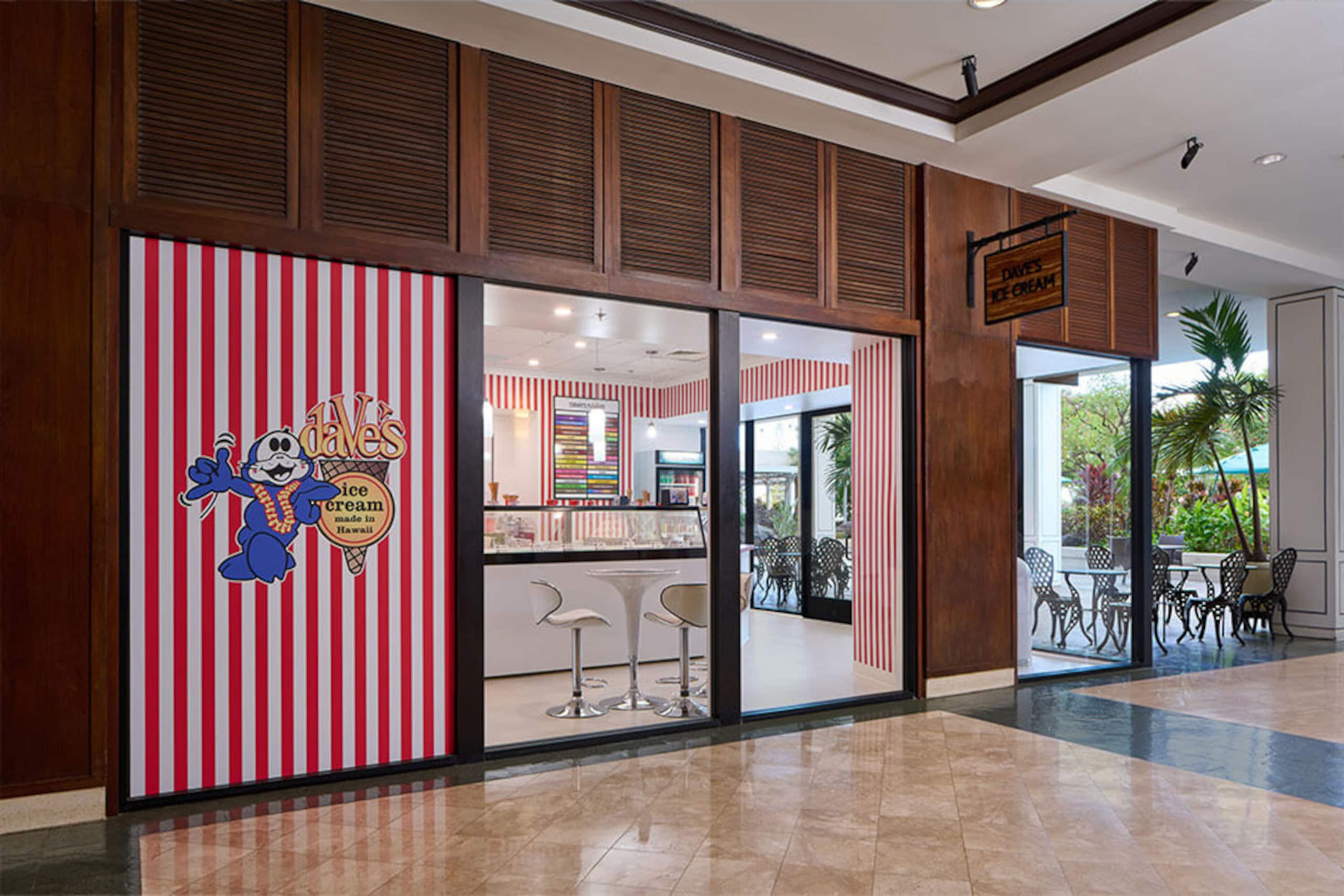 Condo in Honolulu · ★4.98 · 1 bedroom · 3 beds · 1 private bath - Image 54