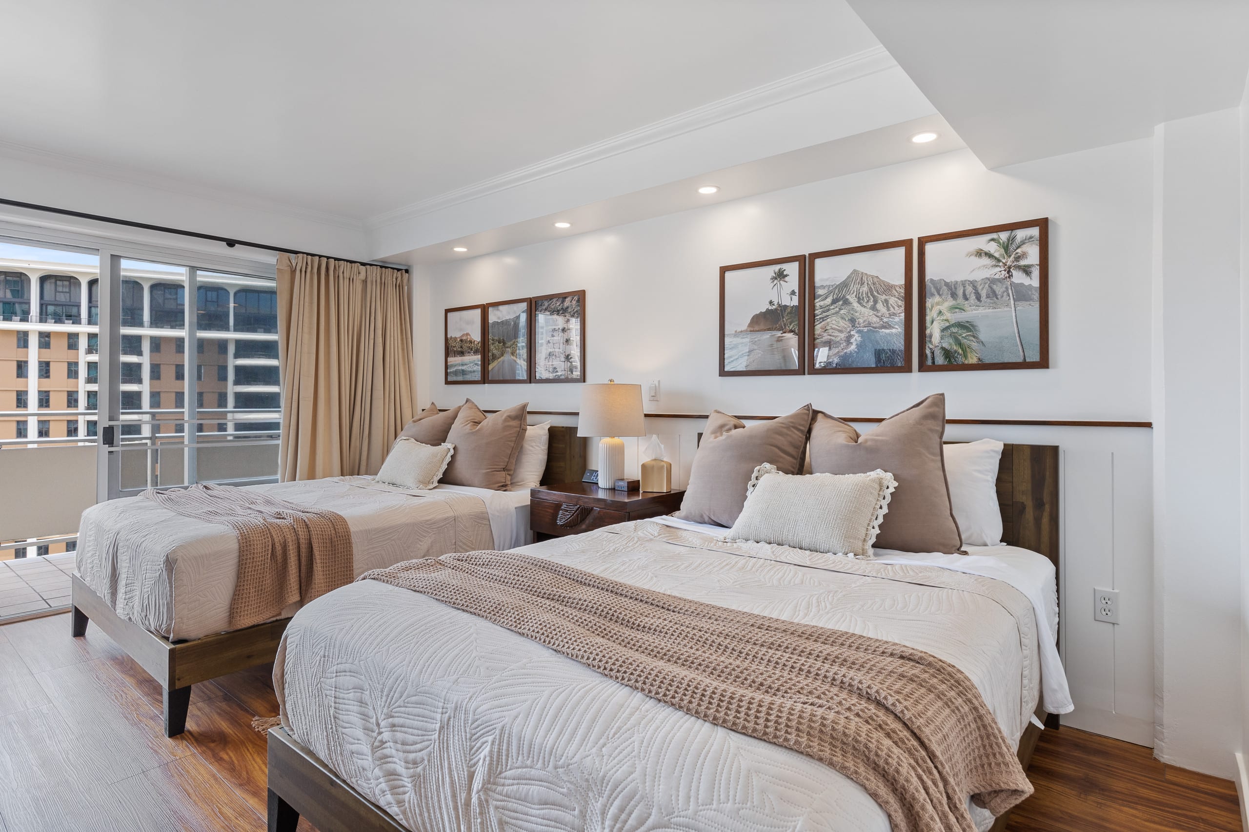 Condo in Honolulu · ★4.98 · 1 bedroom · 3 beds · 1 private bath - Image 16