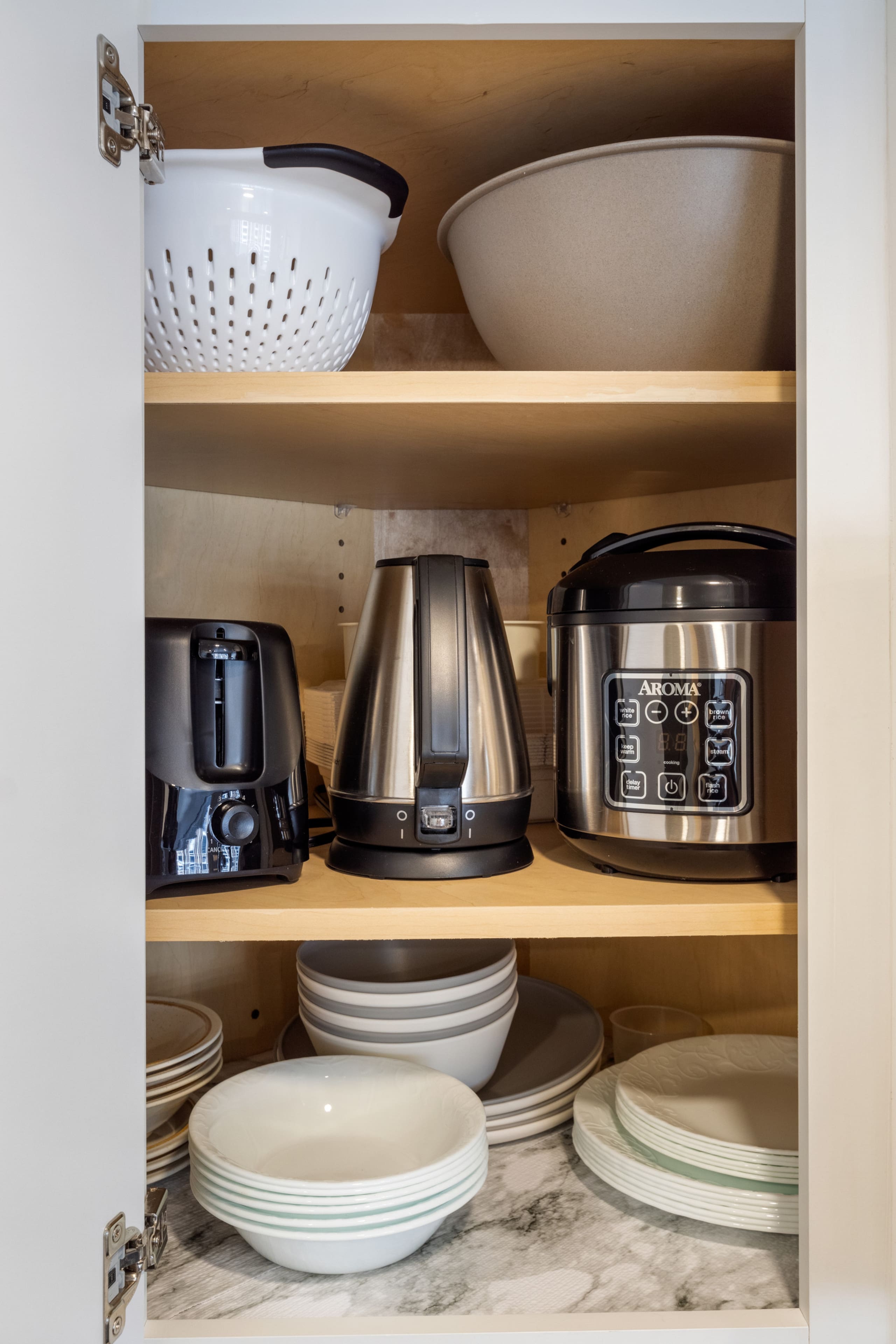 Condo in Honolulu · ★4.98 · 1 bedroom · 3 beds · 1 private bath - Image 13