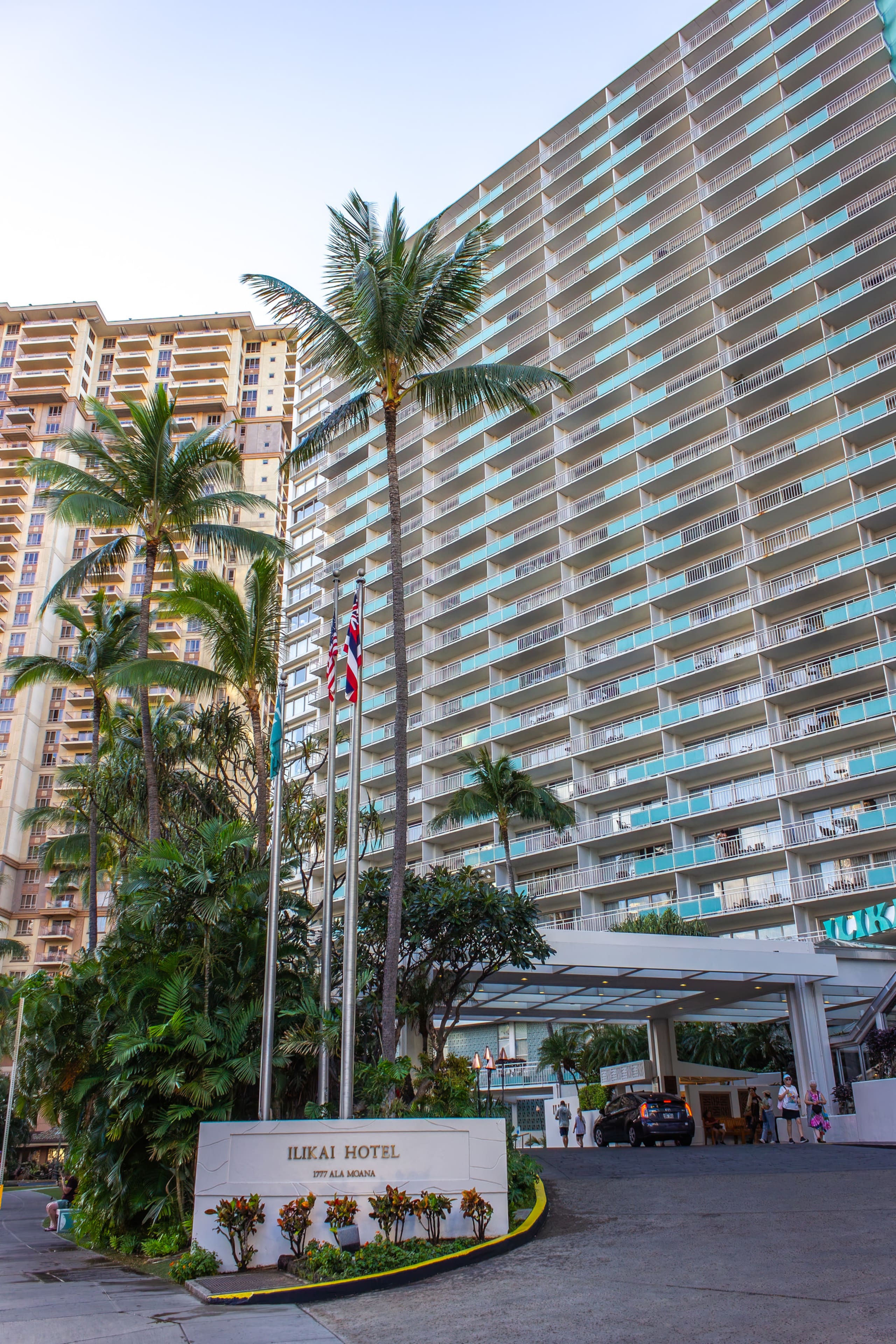 Condo in Honolulu · ★4.98 · 1 bedroom · 3 beds · 1 private bath - Image 34