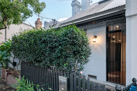 Fish Markets Luxe House | 2BR, 2BA + Free Parking