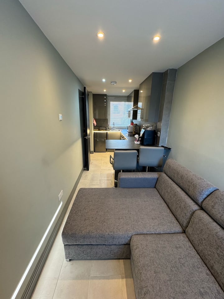 Bright 1br Flat • Near The Canal• Quiet • Sleeps 4 - London