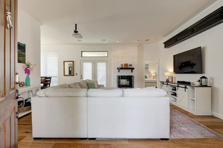 Relaxing Retreat +Community Pool - Norman, OK