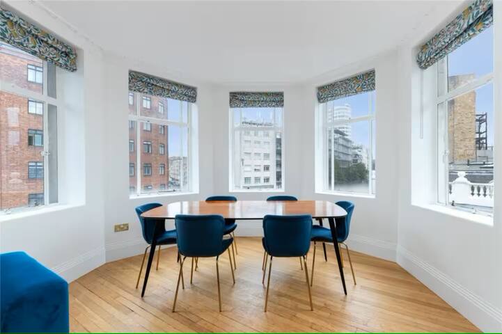 Marble Arch Family Apartment gallery image 4