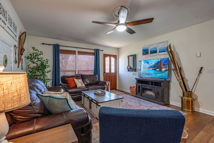 Easy Walk To Downtown Wj - 2 Homes - 4 Beds/2 Bas - West Jefferson, NC