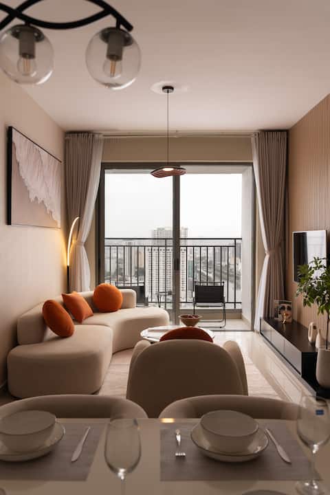 3BR | 2BA • Near D1 • River View • Dryer • HighFLR