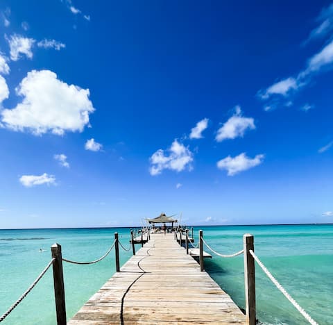 2BR, 2BA, Beachfront – 63
