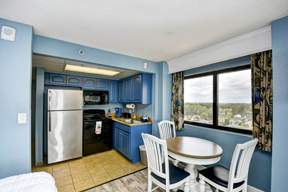 Top performing Airbnb: Waves and Views in Myrtle Beach