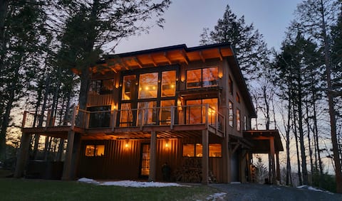 Glade and Trail Lodge