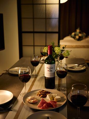 新宿まで電車4分／渋谷バス直通／高速Wi-Fi無制限／最大8名様まで／幡ヶ谷から徒歩15分 gallery image 5