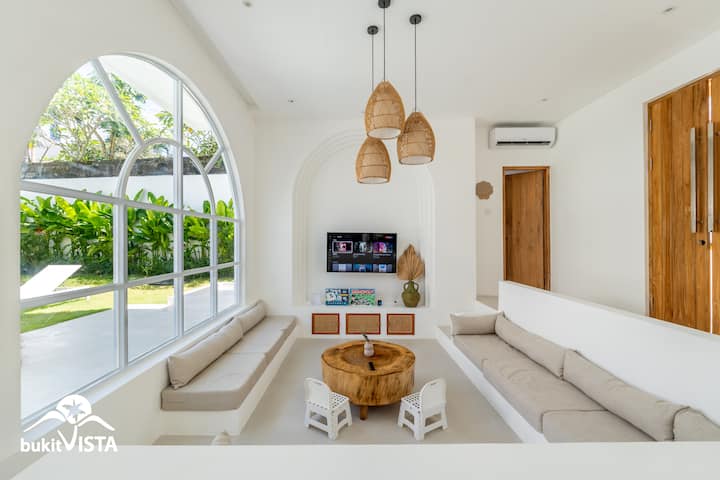 Relaxed Villa Living With Private Pool In Ungasan - Jimbaran