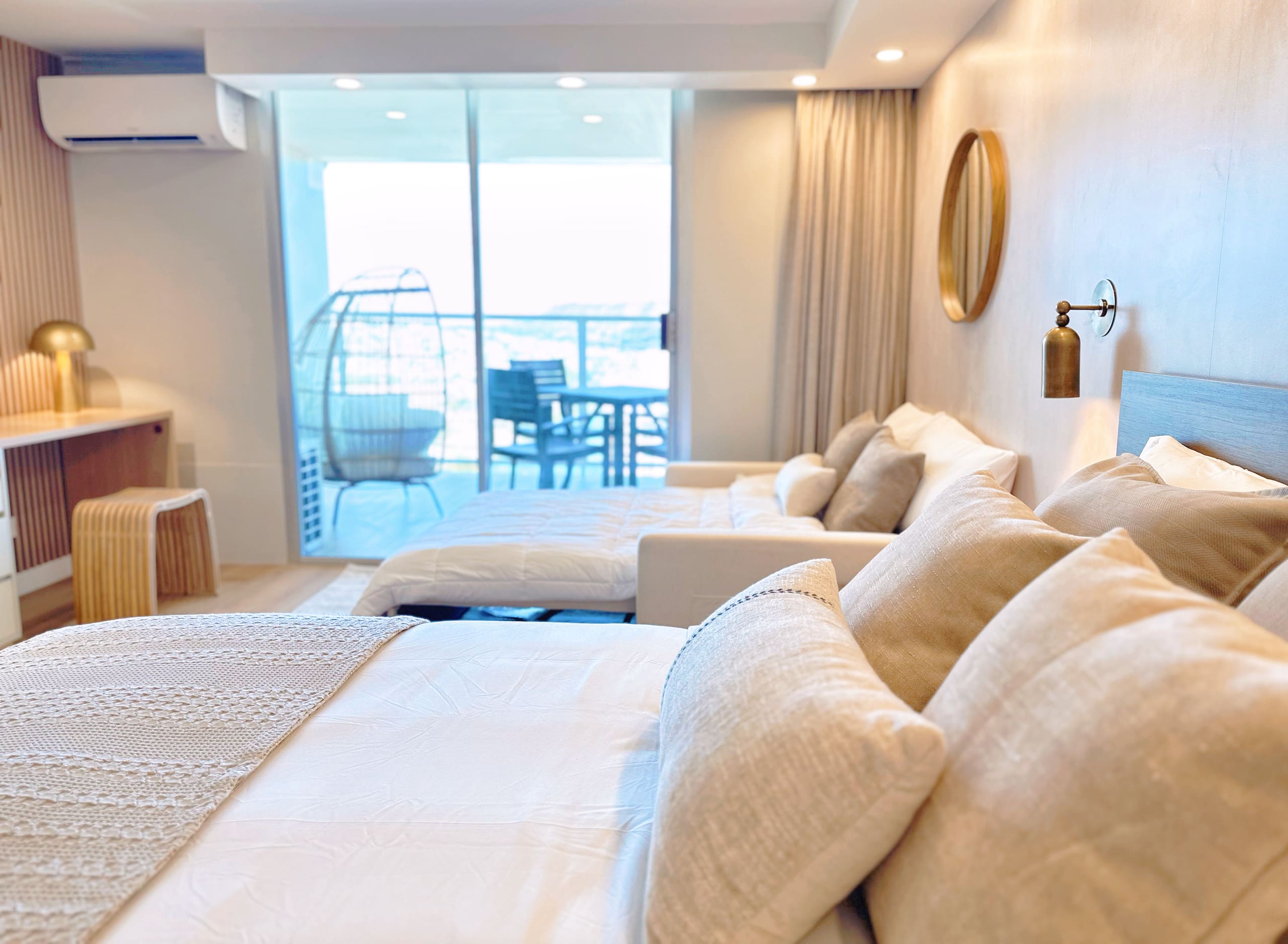 Waikiki Luxury Ocean Breeze Getaway 36F - Image 53